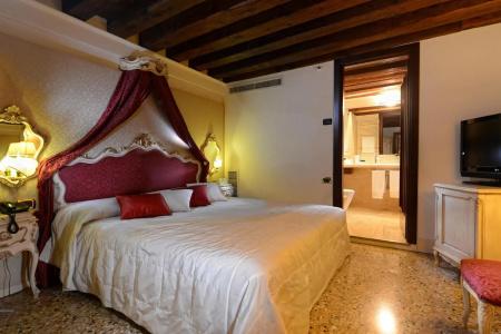 Ruzzini Palace - 44