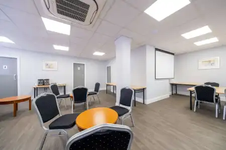 Comfort Inn Birmingham - 13