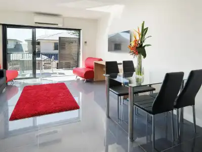 Cardiff Executive Apartments - 6