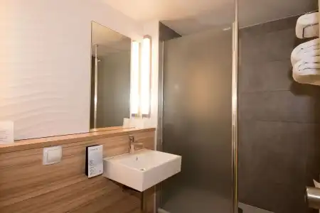 Hôtel Campanile Reims Ouest - Tinqueux - 9