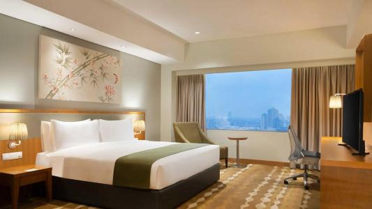 Holiday Inn & Suites Jakarta Gajah Mada by IHG - 5