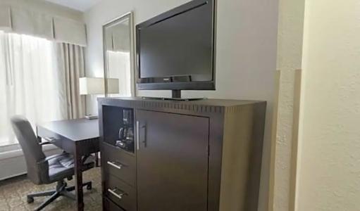 Comfort Inn & Suites Saint Louis Lafayette Square - 23