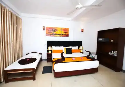 Celestial Inn - 13