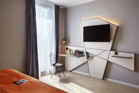 Holiday Inn - the niu, Hub Dusseldorf Messe by IHG - 9