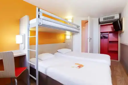 Hôtel Première Classe Toulouse Nord - Sesquières - 22