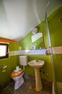 San Art Floating Hostel - 7