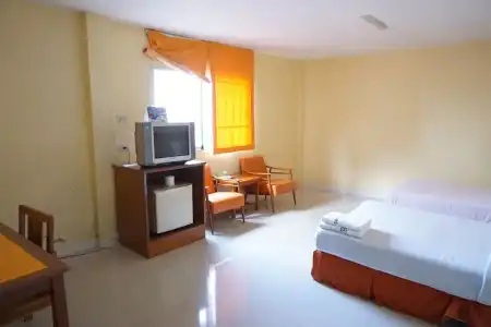 Sri Chumphon - 27