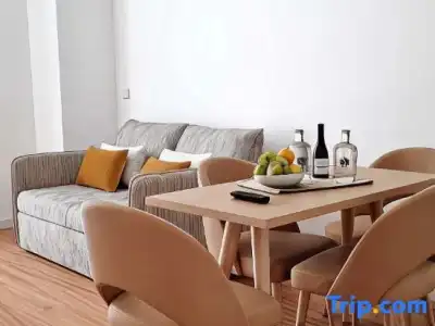 The 7, Suites, Studios & Apartments - 78