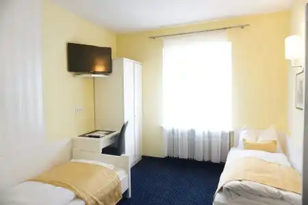 Herdegen Rooms - Self Check-In - 15