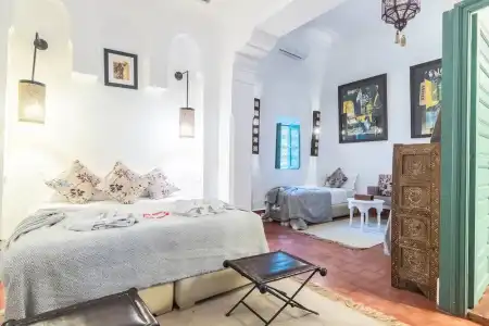 Riad Swaka - 72