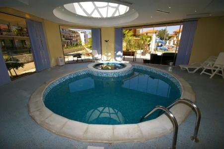 Laguna Beach Resort & Spa - 12