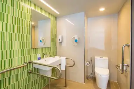 Holiday Inn Express BANGKOK SUKHUMVIT 11 by IHG - 40
