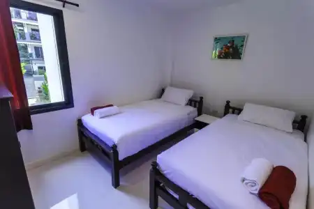 White Flower Lanta - 106