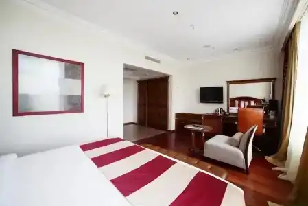 Crowne Plaza -, an IHG - 41