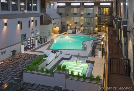 Sandman & Suites Kelowna - 5