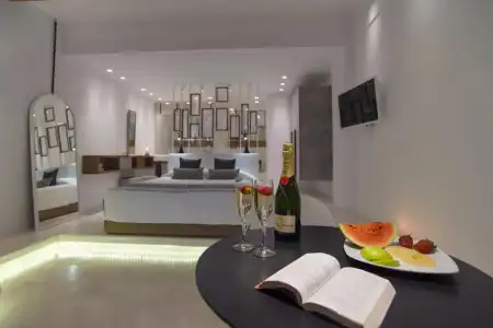 Oia Suites - 91