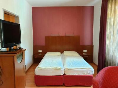 Via Roma - 70