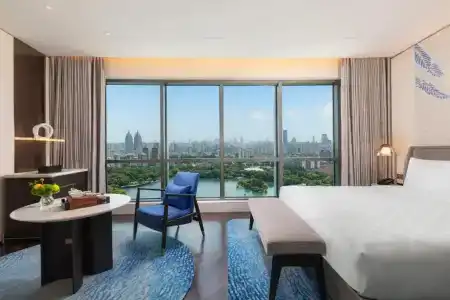HUALUXE Shanghai Changfeng Park by IHG - 49