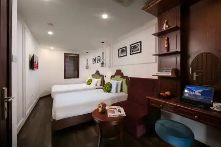 Vision Premier & Spa - 73