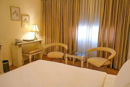 Amman International - 128