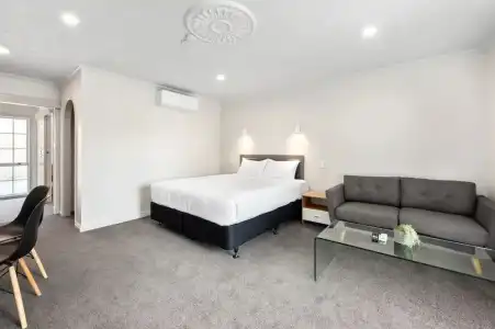 Ashleigh Court Motel - 76