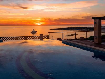Coral Beach & Resort Cyprus - 30