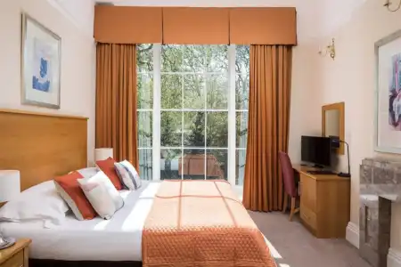 The Goodenough London - 12