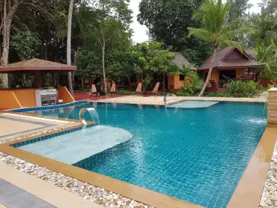 Lanta Pearl Beach Resort - 28