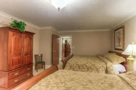 Mountain Vista Inn & Suites - 68
