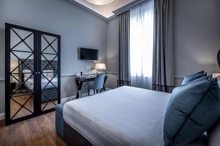 Ungherese Small Luxury - 102