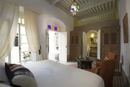 Riad  Emotion - 52