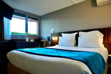 Sure by Best Western Biarritz Aeroport - 60