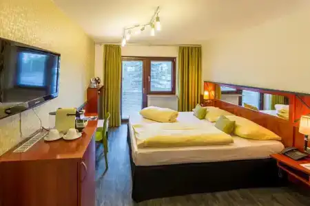 Best Western Wuerzburg Sued - 87