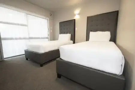 Middlemore Motel - 31