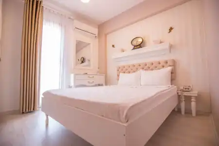 Menendi Otel - 2
