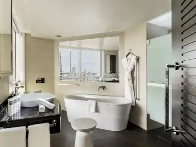Swissotel Sydney - 9