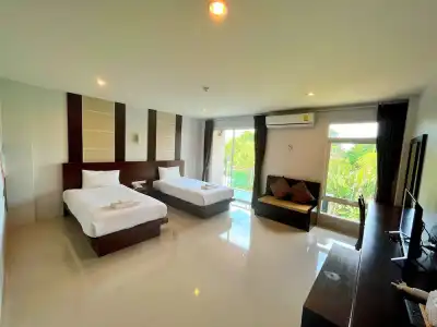 Peak Boutique City - 80