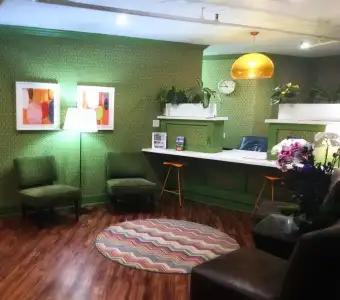 Oasis Inn - 1