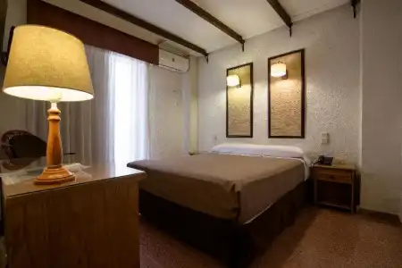 Eden Mar - 97
