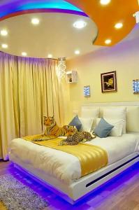 Royal Penguin Boutique & Spa - 77