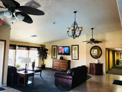 Sunrise Inn - 1