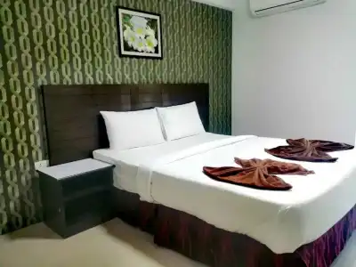 Grand Pruksa Siri Apartment - 3