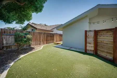 Bakersfield Oasis: Private Pool, Hot Tub & Patio! - 15
