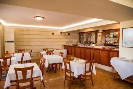 Andreolas Luxury Suites - 27