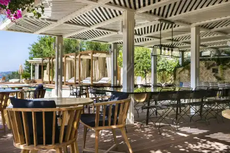 F Zeen Kefalonia - 12