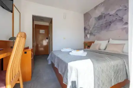 Newly Renovated Kastil - 24