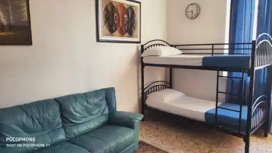 Two Ducks Hostel - 0