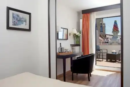Gaudi - 45