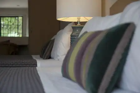 Greenlane Manor Motel - 3
