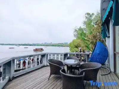Dahua Boutique - 26
